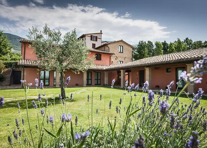 Poggio Fiorito ホテル アッシジ